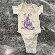 Walt Disney World Baby bodysuit NB Cinderella Castle Bows Purple Disney picture