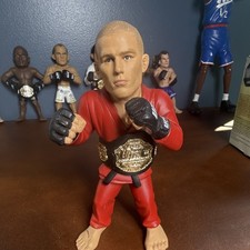 Round 5 Georges St-Pierre (GSP) UFC Ultimate Collector figure, likely from Serie picture