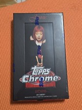 2026 TOPPS CHROME x JENNIE 1-BOX HOBBY New Factory Sealed In Hand Look picture