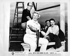 HOLLYWOOD JUDY GARLAND + DORIS DAY BEHIND SCENES PORTRAIT 1950s ORIG PHOTO MA80 picture