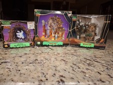 Lemax Spooky Town Lighted Halloween Village Buildings Witch's Lair,Creepy Barn picture