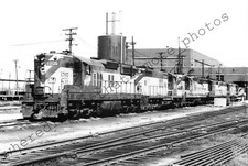 Chicago & North Western CNW 1705 EMD SD9 1965 Photo Proviso IL (UP) (9B) picture