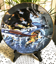 Franklin Mint 'Battle of Midway' WWII Collector Plate Heirloom 24k Rim picture