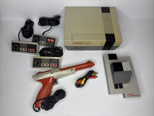 Nintendo NES 001Console with 3 Controllers, Zapper, and NES Satellite - TESTED picture