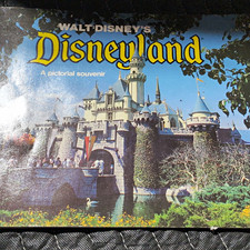 Walt Disney Disneyland A Pictorial Souvenir Booklet Disney Franchise picture