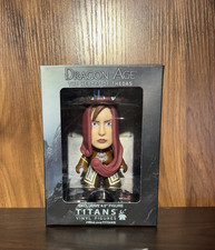Dragon Age The Heroes of Thedas Titans Vinyl Figures Leliana BRAND NEW IN BOX picture