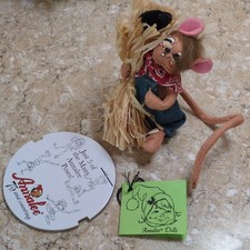 Very Rare, Annalee Handmade Felt Mouse Doll Figurine with Raffia Straw and Tags picture