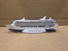 Read❗️ Freedom of the Seas Cruise Ship Collectible Model Royal Caribbean 🔥 picture