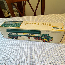 1977 Hess Toy Truck Gasoline Tanker Original Box Vintage Collectible picture