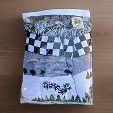 Bradleys Biddeford Acrylic Throw Blanket Winter Village Scene – 58