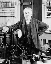INVENTOR THOMAS EDISON IN LABORATORY 1901 11x14 GLOSSY PHOTO PRINT picture