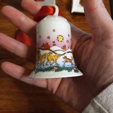 Highlands 2001 Christmas Bell ornament Weihnachts Hutschenreuther Scottish Girl picture