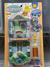 Vintage TOMY Pokémon Compact World Chibi Poke House Elm’s Lab Sealed 2000 Rare picture