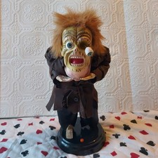 Gemmy Head Be-Holder Animated Halloween Zombie Ghoul Prop  Popping Eye Spooky picture