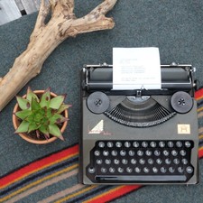 [RARE] 1936 Hermes Baby Field Typewriter QWERTZ Layout SN#87407 Tested Works picture