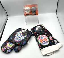 Day of the Dead Sugar Skull Dish Towel Salt Pepper Shakers Halloween Set New picture