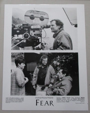 PRESS PROMO PHOTO 1996 MOVIE FEAR DIRECTOR JAMES FOLEY MARK WAHLBERG 8X10 X220 picture