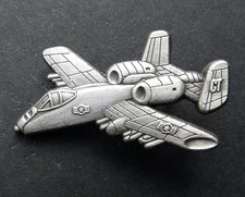 WARTHOG THUNDERBOLT A-10 US AIR FORCE ATTACK AIRCRAFT LAPEL HAT PIN BADGE 1.5 