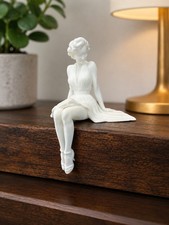 Marilyn Monroe Edge Sitter Figure4” picture