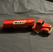 1940-50’s Tootsie Toy Red/White oil Tanker  Toy picture