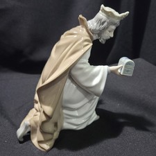 NAO by Lladro King Melchior w/Chest #413 Porcelain Figurine Nativity Christmas picture