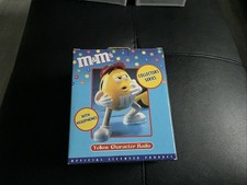 M&M Yellow Collectors Radio AM FM Headphones Radio Shack New picture