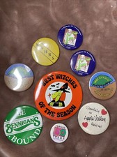 Vtg circa 1990s 9 Pinback Button Lot (Witch, Wichita, Bennigans, Tree City) 77YI picture