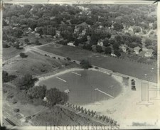 1946 Press Photo Mayville, Wisconsin, Swimming pool was drained and dredged. picture