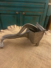 Vintage Wear Ever Mid Century Modern Aluminum Hand Held Citrus Juicer Squeezer picture