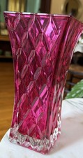 Vintage Circa 1985 Fuchsia Diamond Pattern Art Glass Vase by FTD, H= 7.75