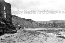 wwq-54 Boggle Hole Point, Robin Hood's Bay, North Yorkshire. Photo picture