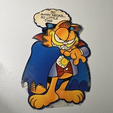 Hallmark Garfield Cat Halloween Decoration 10” So Many Necks So Little Time 1978 picture