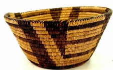 Nice Antique Papago Yucca and Devils Claw Basket 11