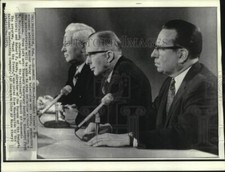 1970 Press Photo Paul McCracken, Nixon and others on 