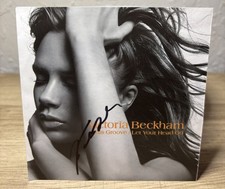 Fashion Icon Victoria Beckham Signed Single Cover RARE