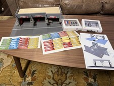 1/43 Spark Le Mans Pits Stand and Garages with Team Name Stickers and Figures picture