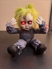 Vintage Giggles International Peekaboo Scary Doll Animated Speaks Eyes Lights Up picture