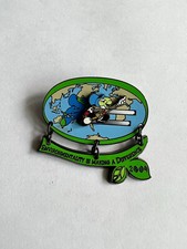 Disney Jiminy Cricket 2004 Environmentality Cast Member Award Slider Pin LE picture