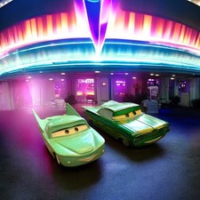 Disney Pixar Diecast Cars Flo and Ramone Green Pair 4.5 in Collectibles See Pics picture