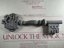 Vintage 1983 Disneyland New Fantasyland Cast Member Premiere Key & Envelope Set picture