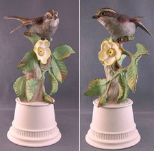 WHITE THROATED SPARROW on Cherokee Rose, Boehm Porcelain, 1957-72, Model #430 picture