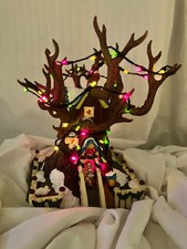 Vintage Disney Toontown Chip & Dale Tree House Christmas Village Figurine W/Box picture