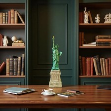 Statue of Liberty New York City Landmark Statue Souvenir Collectible Decor picture