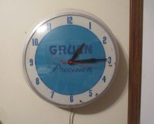 Rare Vintage Gruen Precision wall clock pre 1959. It's at least 68 years old. picture