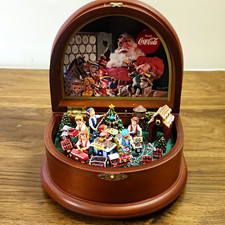 Danbury Mint Coca-Cola Santa's Workshop Christmas  Musix Chest picture