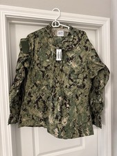 US NAVY NWU Type III Blouse and Trouser Men Size Medium Regular  picture