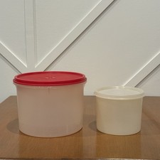 Tupperware Round Storage Containers 264 Red 250 Clear w/ Lids Set Of 2 picture