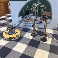 Dept. 56 Village Accessories 1999 Queensbridge Railroad Yard #58466 Works MINT picture