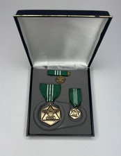 Navy Civilian Service Commendation Medal Mini Ribbon and Pin with Case BRAND NEW picture