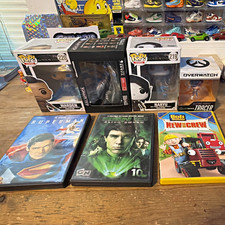 Funko/Loot Gaming Vinyl Lot: Naryu #219, Warden #220, Tracer, Loot Crate picture
